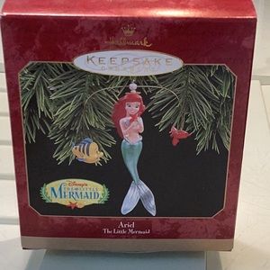 1997 NWT Hallmark Ornament Ariel The Little Mermaid.